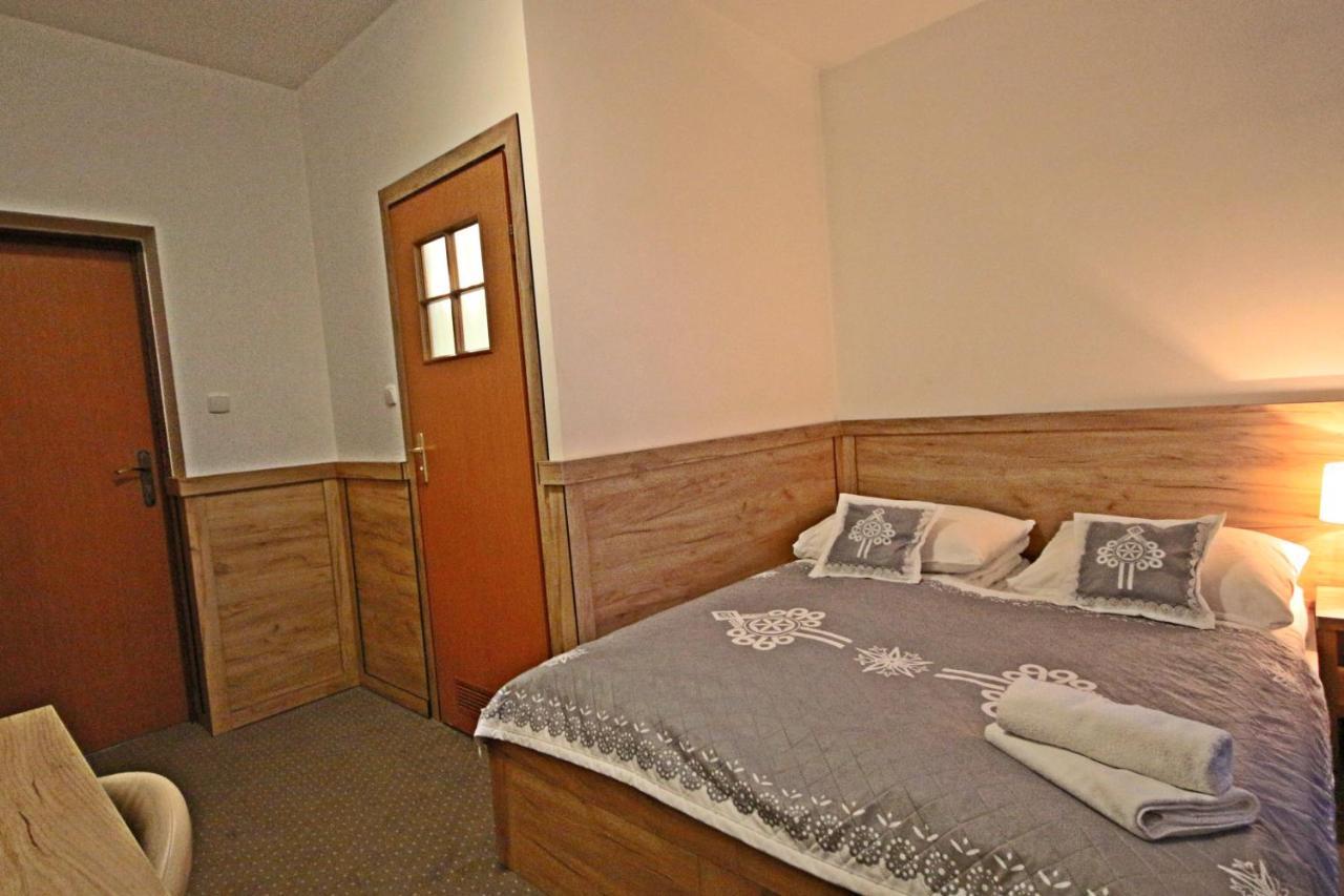 Hotel Osrodek Wypoczynkowy Baca à Poronin Extérieur photo